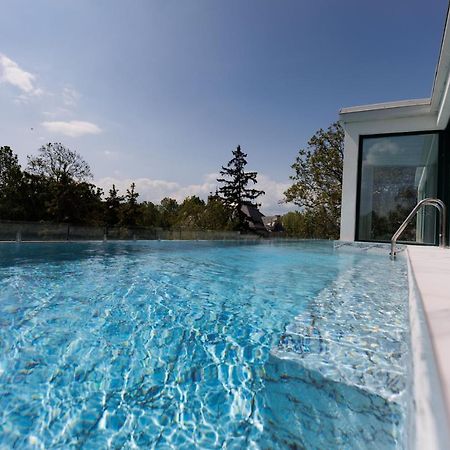 Villa Bauhaus Wellness Apartman Siofok Bagian luar foto
